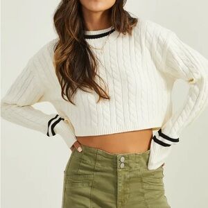 Gill varsity sweater cropped